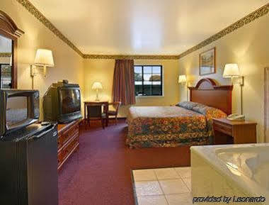 Super 8 By Wyndham Claremore Ok Экстерьер фото